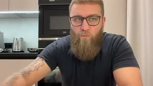 Bear bear  online show from 25, 11, 2025