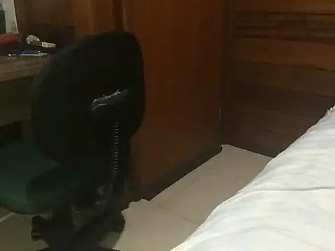 Giu Zeppe online show from 23, 3, 2026