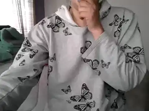 Snapshot of RAYA_1 chatting on 4, 3, 2025 RAYA 1 online show from 4, 3, 2025