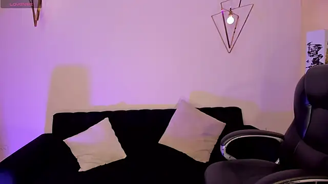 Snapshot of JuanitaClay chatting on 23, 4, 2026 JuanitaClay online show from 23, 4, 2026