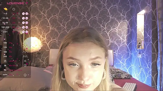 Snapshot of MiaMiaMeow chatting on 22, 11, 2025 MiaMiaMeow online show from 22, 11, 2025