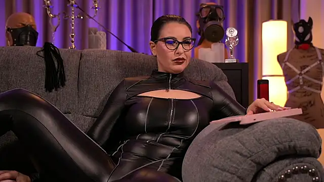Snapshot of kelly_kent chatting on 29, 12, 2024 kelly kent online show from 29, 12, 2024
