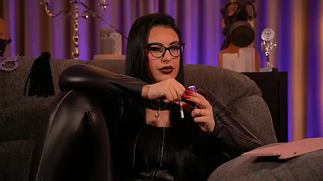 Snapshot of kelly_kent chatting on 21, 2, 2025 kelly kent online show from 21, 2, 2025