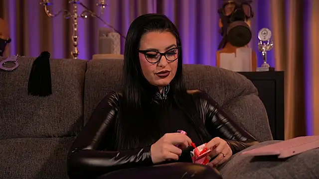 Snapshot of kelly_kent chatting on 22, 2, 2025 kelly kent online show from 22, 2, 2025