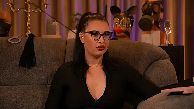 Snapshot of kelly_kent chatting on 11, 9, 2025 kelly kent online show from 11, 9, 2025