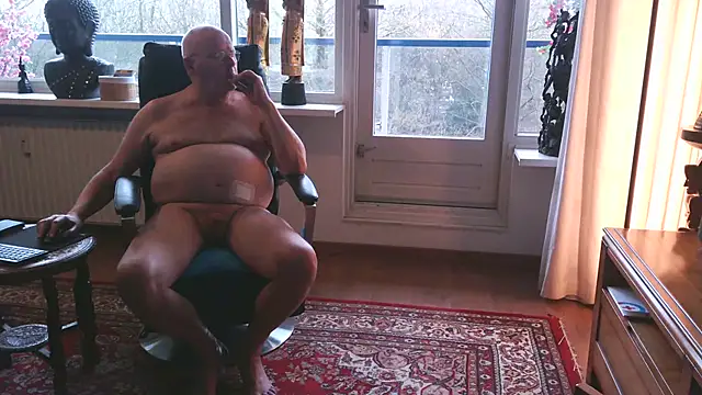 Snapshot of Exhib070 chatting on 21, 2, 2026 Exhib070 online show from 21, 2, 2026