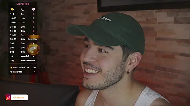 Snapshot of Arkaikomz chatting on 2, 2, 2025 Arkaikomz online show from 2, 2, 2025