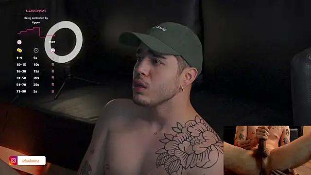 Snapshot of Arkaikomz chatting on 28, 2, 2025 Arkaikomz online show from 28, 2, 2025