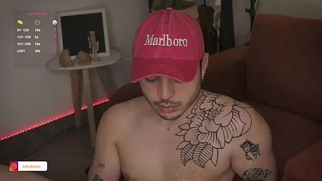 Arkaikomz online show from 8, 3, 2025