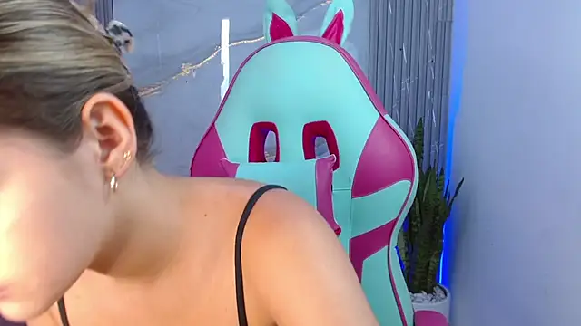 Snapshot of sofia_henaok chatting on 22, 2, 2025 sofia henaok online show from 22, 2, 2025