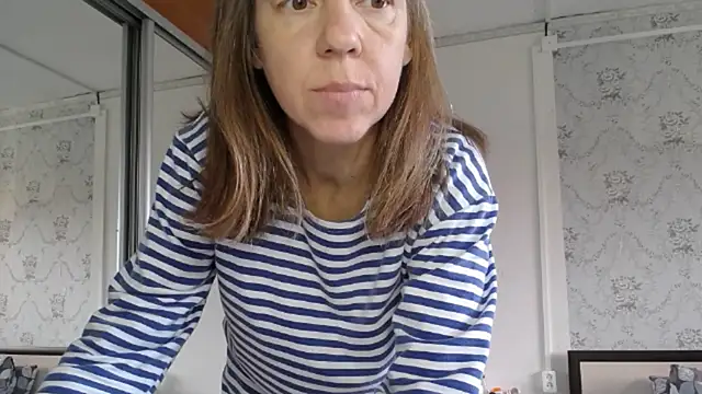 Snapshot of Popppka chatting on 12, 10, 2025 Popppka online show from 12, 10, 2025