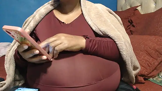 CUTEFIRMMELONSS online show from 24, 5, 2026