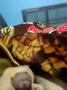 Snapshot of Deshilund9 chatting on 13, 1, 2025 Deshilund9 online show from 13, 1, 2025