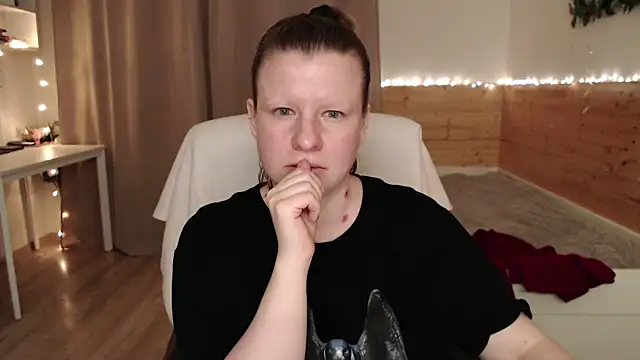 Snapshot of Exponent_5 chatting on 27, 5, 2026 Exponent 5 online show from 27, 5, 2026