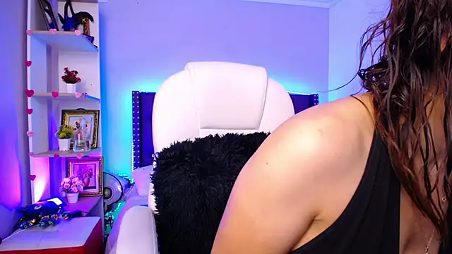 Miley Walker1 online show from 25, 1, 2025