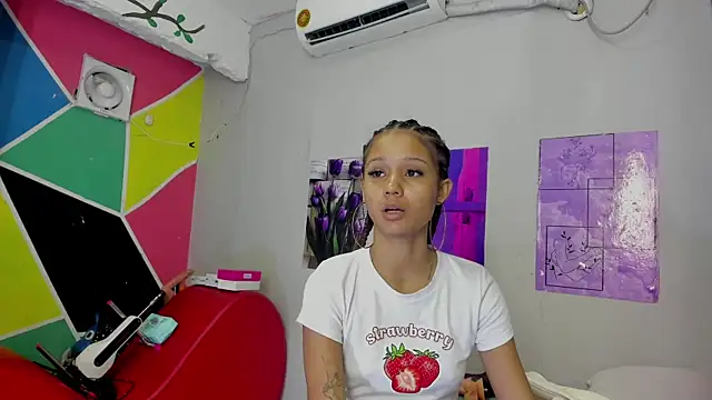 MarianaManzur online show from 8, 3, 2025