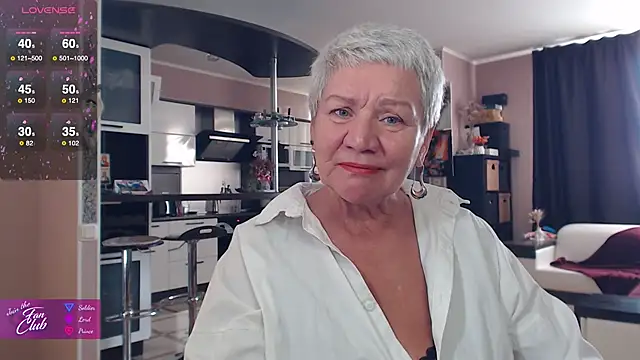 Snapshot of roxana_brooks chatting on 1, 2, 2026 roxana brooks online show from 1, 2, 2026