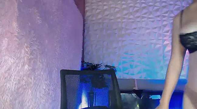 Snapshot of Ladygel20 chatting on 4, 2, 2025 Ladygel20 online show from 4, 2, 2025