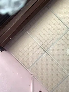 Hullax online show from 25, 11, 2025