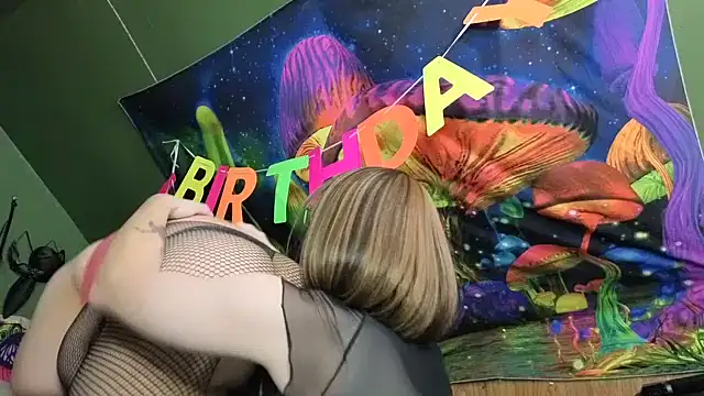 sluttypumpkin420 online show from 9, 9, 2025