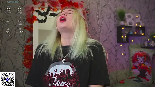 Moon Valkyrie online show from 28, 10, 2025