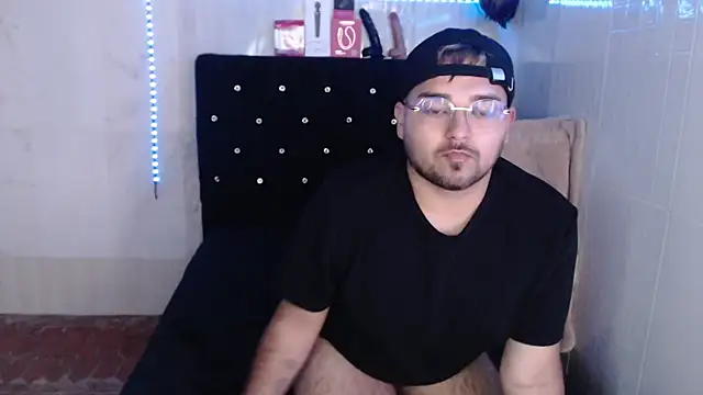 Snapshot of Jeilou chatting on 8, 7, 2026 Jeilou online show from 8, 7, 2026