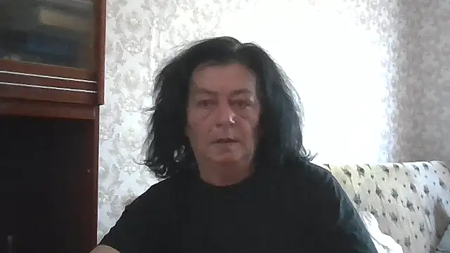 Snapshot of GypsiQueen2 chatting on 28, 6, 2026 GypsiQueen2 online show from 28, 6, 2026