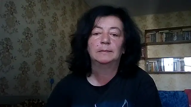 Snapshot of GypsiQueen2 chatting on 17, 7, 2026 GypsiQueen2 online show from 17, 7, 2026