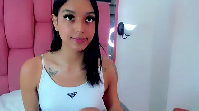 XXVIOLETTAXX online show from 19, 12, 2024