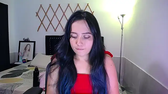 Snapshot of naughty_girl_4u chatting on 20, 9, 2025 naughty girl 4u online show from 20, 9, 2025