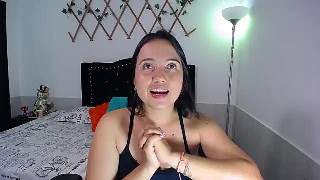 Snapshot of naughty_girl_4u chatting on 8, 1, 2026 naughty girl 4u online show from 8, 1, 2026