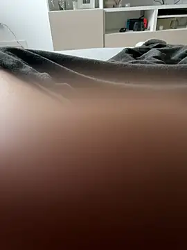 Young Couple20 online show from 24, 1, 2025