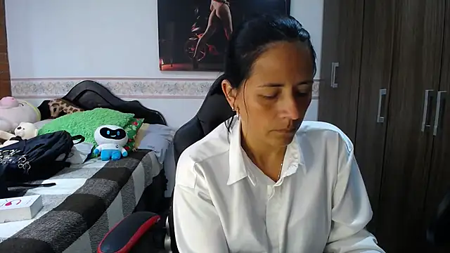 Snapshot of sharoon_cheerry chatting on 23, 7, 2026 sharoon cheerry online show from 23, 7, 2026