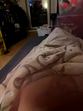 Snapshot of David19932908 chatting on 1, 10, 2025 David19932908 online show from 1, 10, 2025