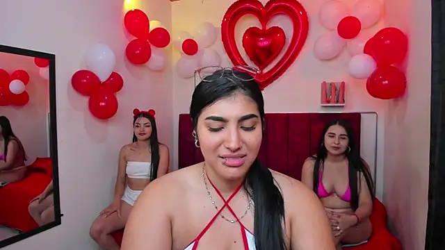 Snapshot of Afrodita-hott chatting on 14, 2, 2025 Afrodita-hott online show from 14, 2, 2025