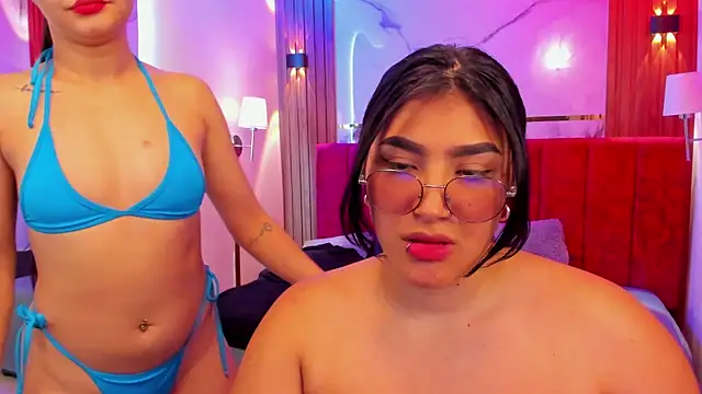 Snapshot of Afrodita-hott chatting on 10, 10, 2025 Afrodita-hott online show from 10, 10, 2025