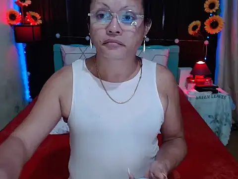 UrAsianPrincessDanie online show from 4, 2, 2026