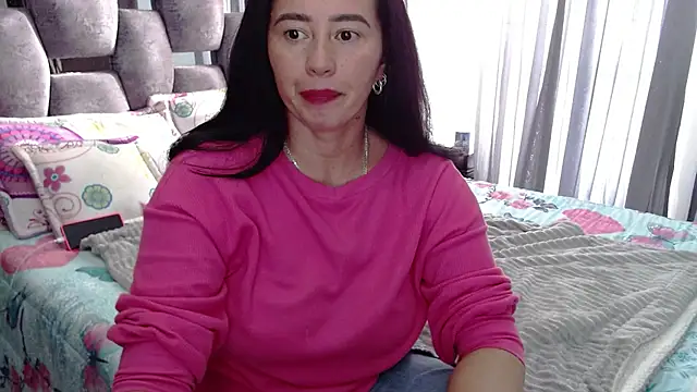 sara hott 1 online show from 7, 11, 2025