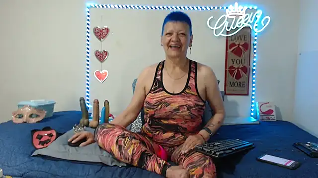 loquitaqueen011 online show from 21, 9, 2025