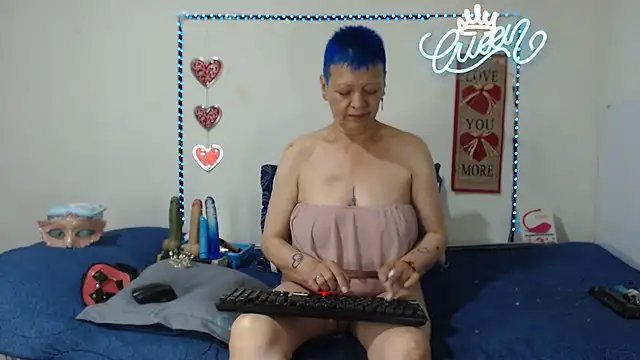 loquitaqueen011 online show from 1, 11, 2025