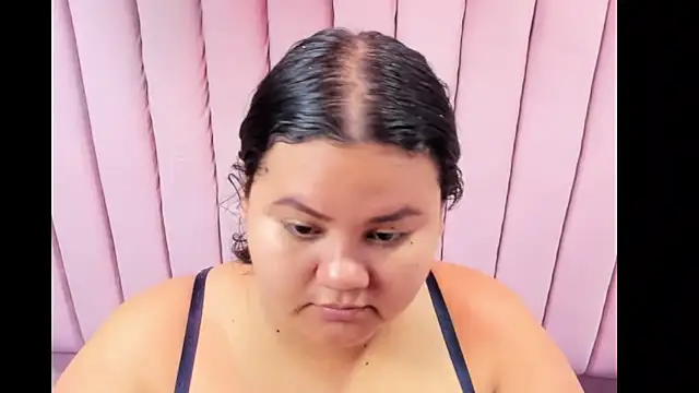 Snapshot of ValenTitis chatting on 8, 9, 2025 ValenTitis online show from 8, 9, 2025