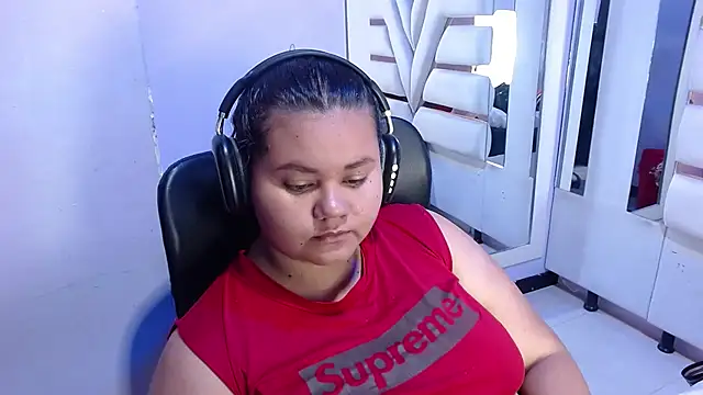 Snapshot of ValenTitis chatting on 21, 10, 2025 ValenTitis online show from 21, 10, 2025