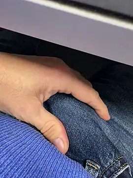 Snapshot of KielerMen chatting on 20, 11, 2025 KielerMen online show from 20, 11, 2025