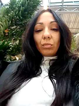 LeticiaWoods online show from 10, 1, 2025