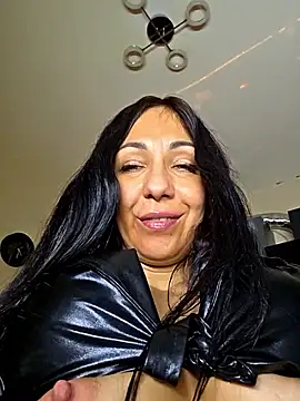 LeticiaWoods online show from 6, 1, 2026