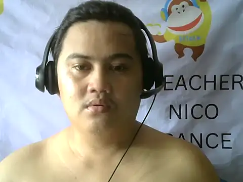 Yummy Tommy21 online show from 17, 10, 2025