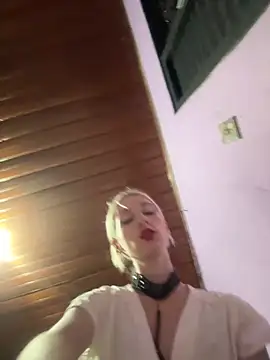 Snapshot of bunnydark00 chatting on 28, 2, 2025 bunnydark00 online show from 28, 2, 2025