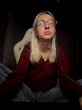 Snapshot of bunnydark00 chatting on 2, 10, 2025 bunnydark00 online show from 2, 10, 2025