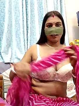 Queen Dolly online show from 13, 12, 2024