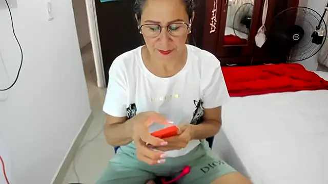 Snapshot of jademartin_ chatting on 17, 3, 2025 jademartin online show from 17, 3, 2025